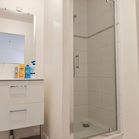 Apartment Cozy With Parking Near Caen *