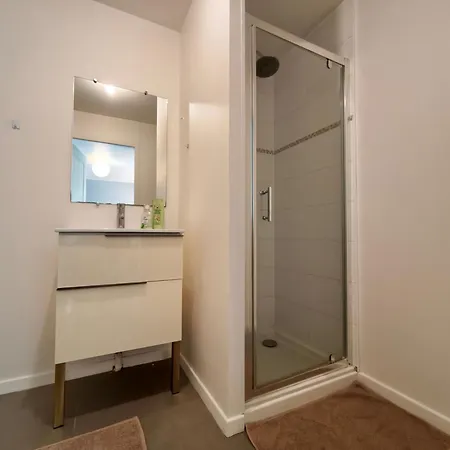 Apartment Cozy With Parking Near Caen *